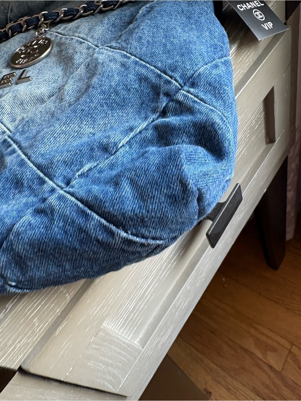 FASHION Light Blue Quilted Denim Shoulder Bag with Chain Strap and Pouch - Picture 6 of 16